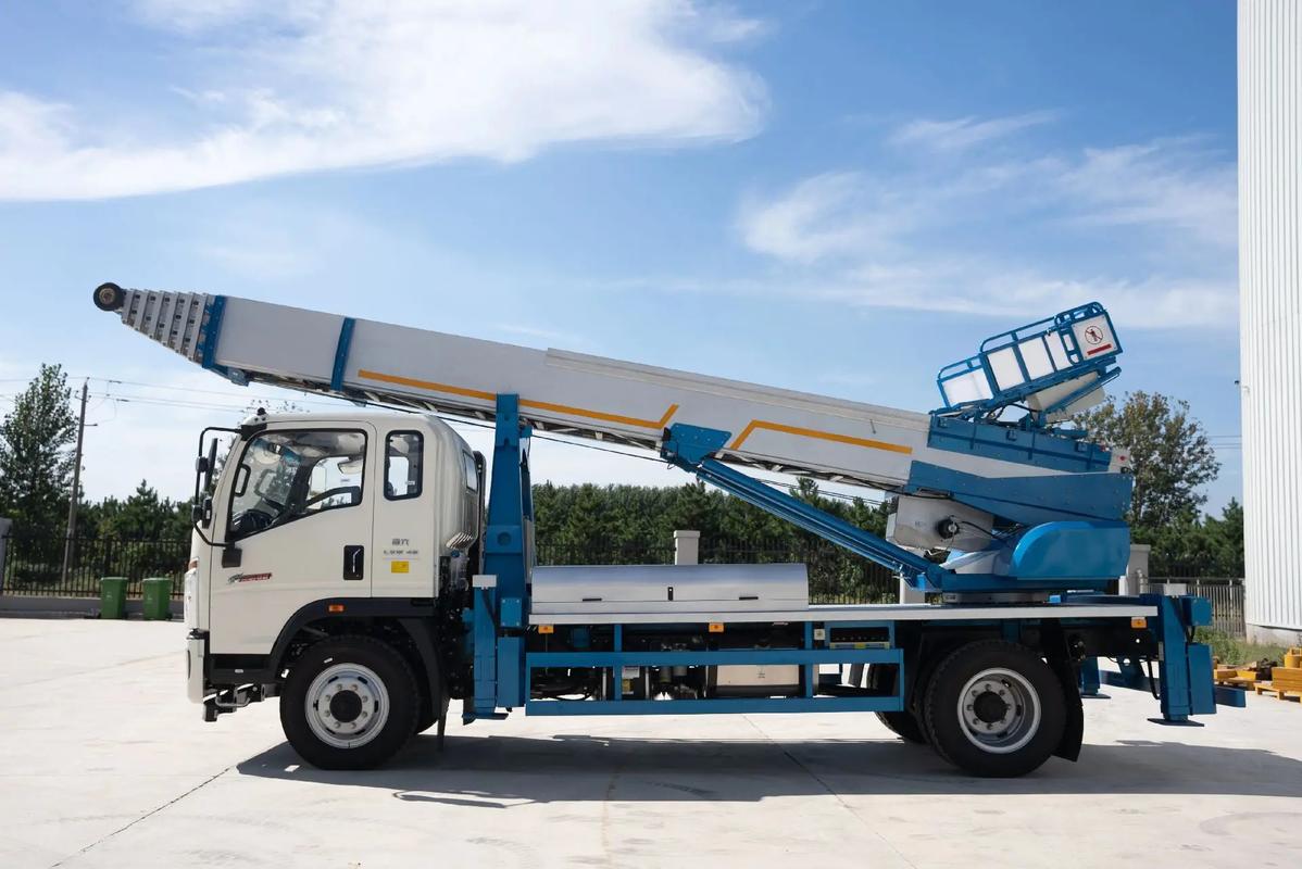 三明云梯上料车租赁费用